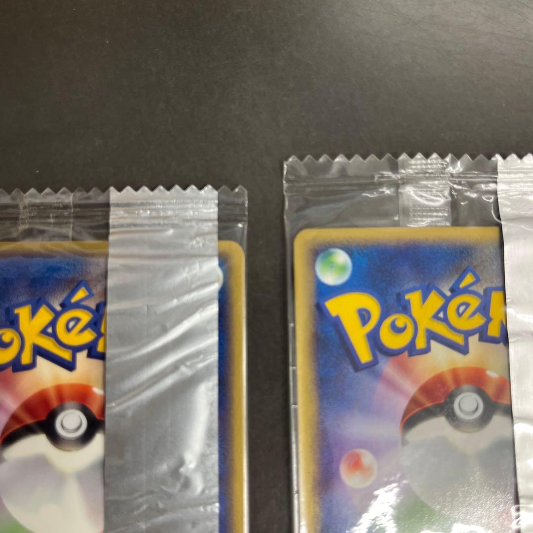 【未開封】ポケモンプロモMeiji明治　ヒトカゲ・リザード・リザードン3枚セット