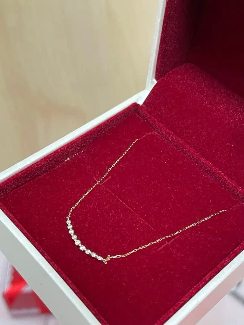 Viju K18YGダイヤネックレス ギフトボックス付き