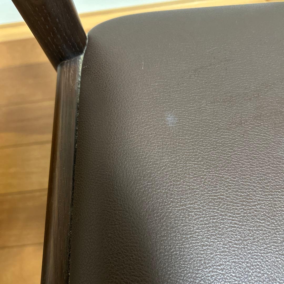 ナチュラルウッドアーム付きスツール