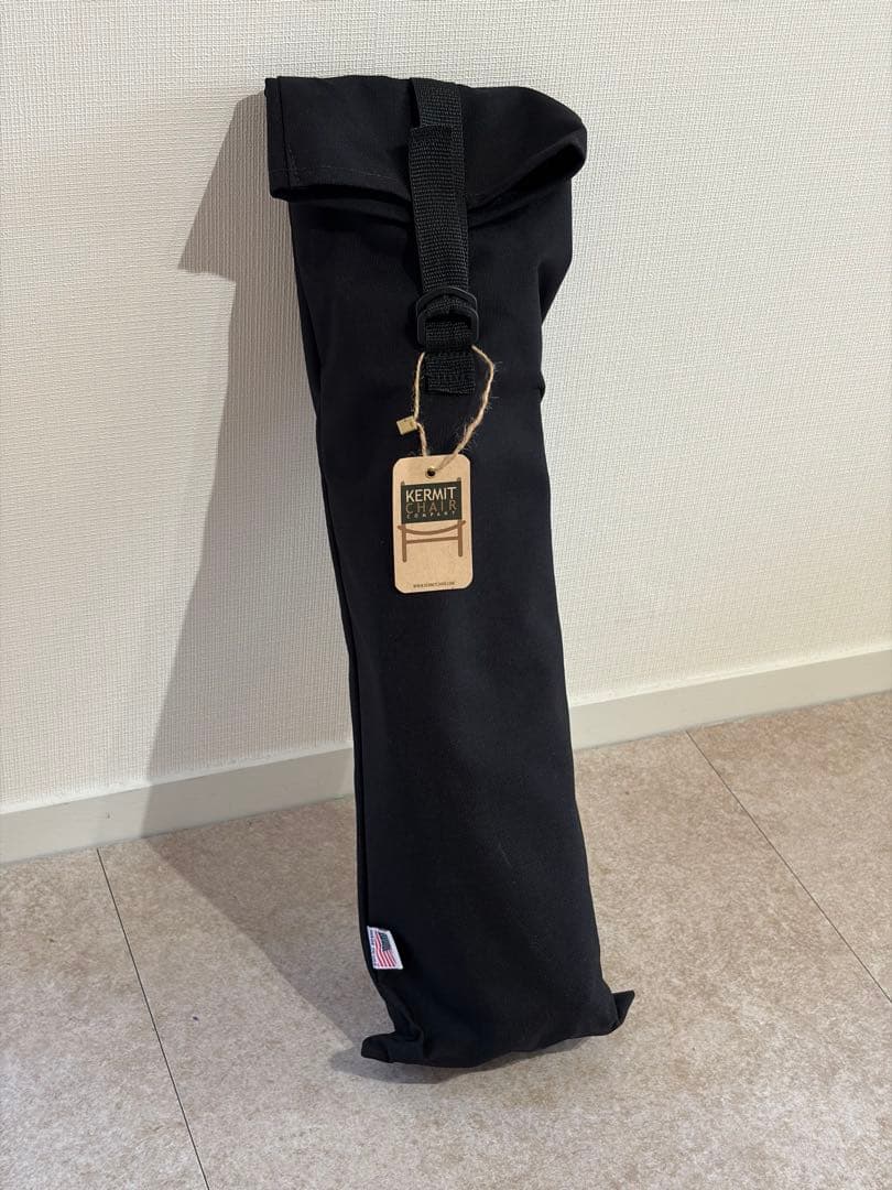 正規品　新品　カーミットチェア　ウォールナット　ブラック