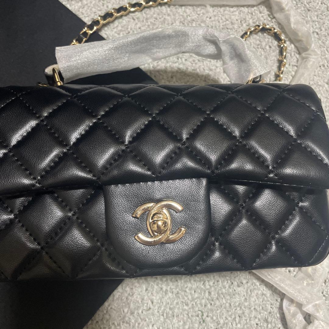 CHANEL ブラック ショルダーバッグ　ノベルティ