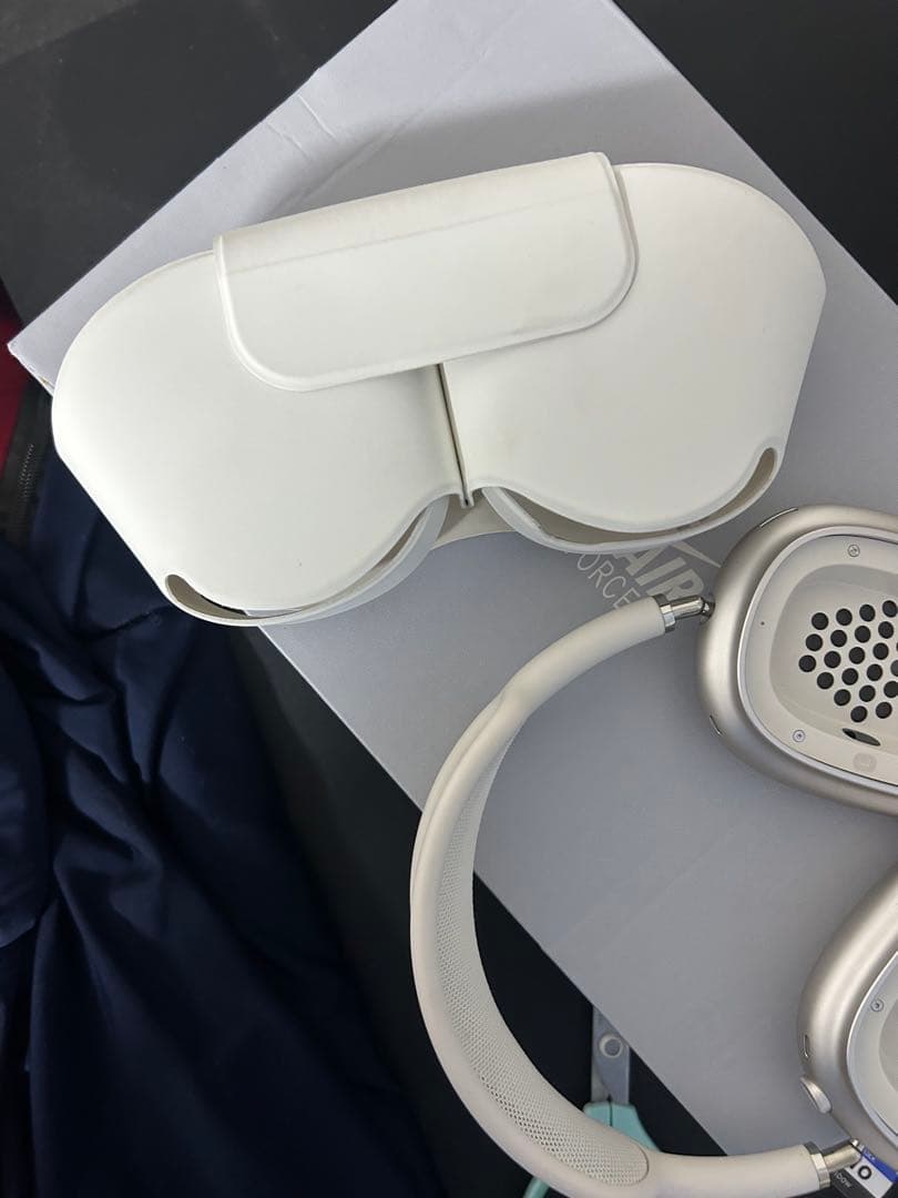 Apple純正AirPods Maxスターライトケース付き
