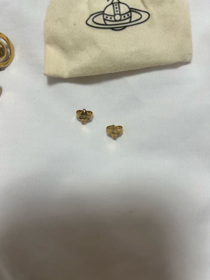 Vivienne Westwood ヴィヴィアンピアス