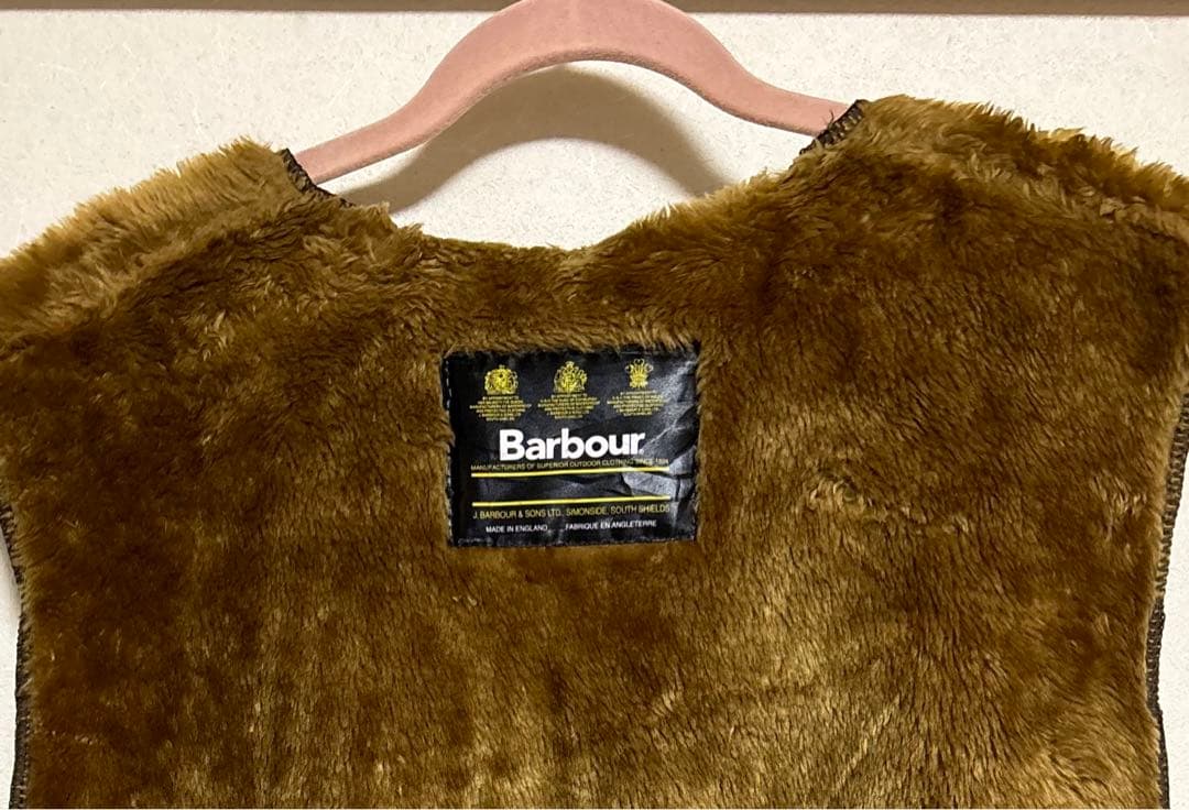 【最安値】Barbour バブアー ファーライナーベスト A297 c48