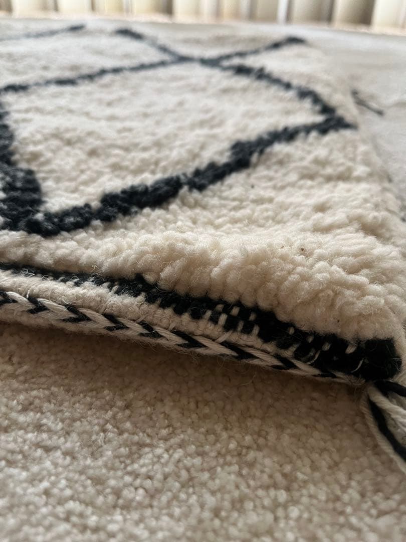 ベニワレン　クッションカバー新品 56cm×49cm