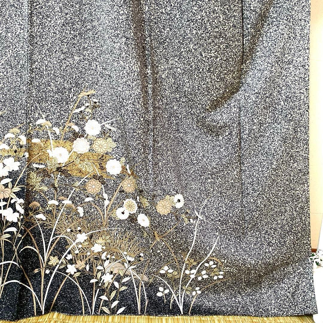 着物-袷着物2 秋草文様 黒地に金彩上品で華やかな装い【訪問着】【正絹】【美品】