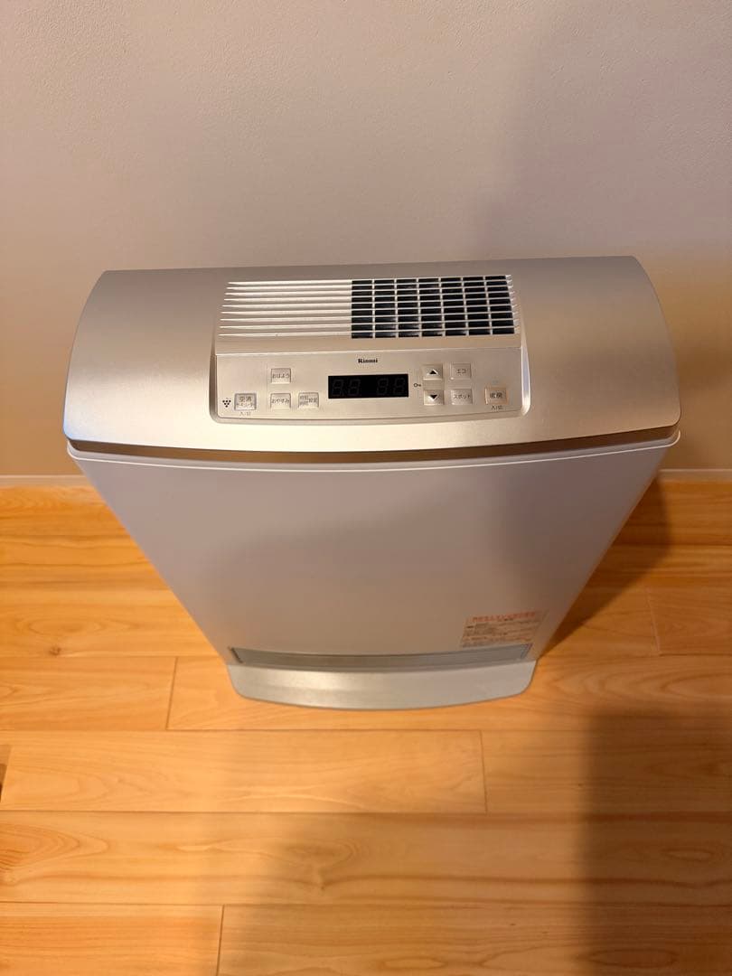 ガスファンヒーター　都市ガス　リンナイRC-T5801ACP 2021年製