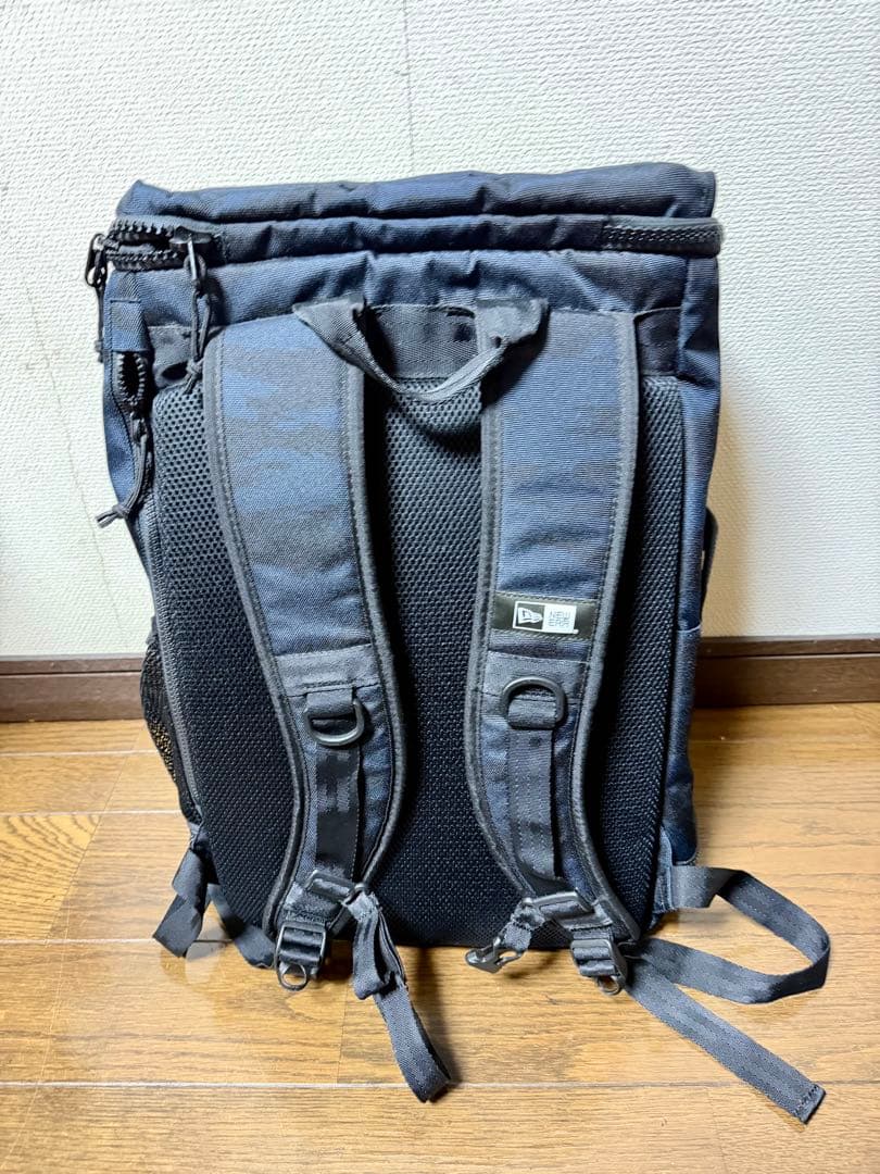 【美品】ニューエラ NEW ERAリュック 32L ブラック