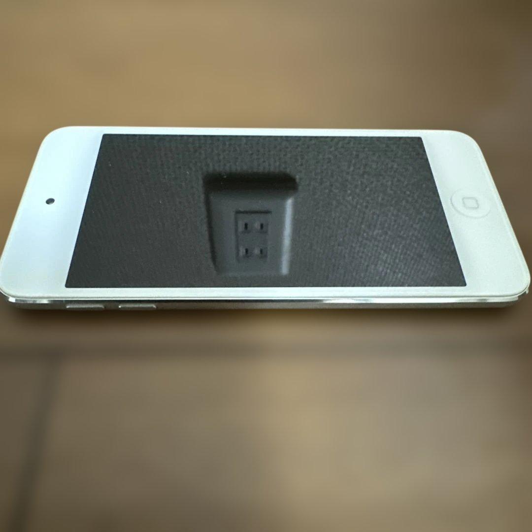 ①7世代 iPod touch 32GB