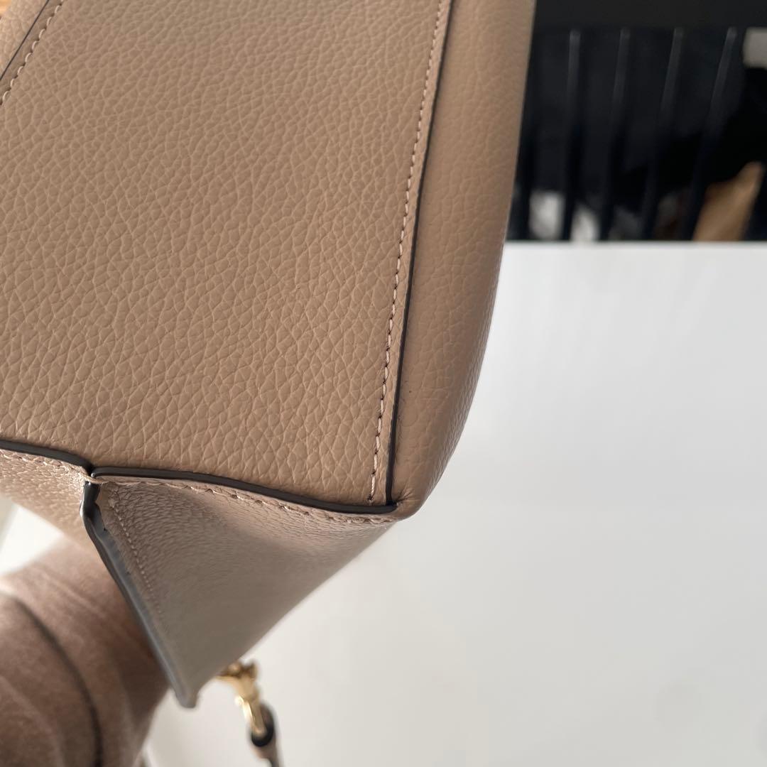 COACH　コーチ　モリートート25　ショルダーバッグ　袋付き