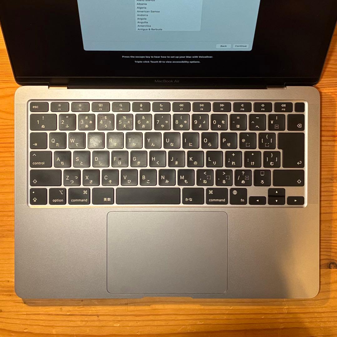 Apple MacBook Air M1（2020）スペースグレイ