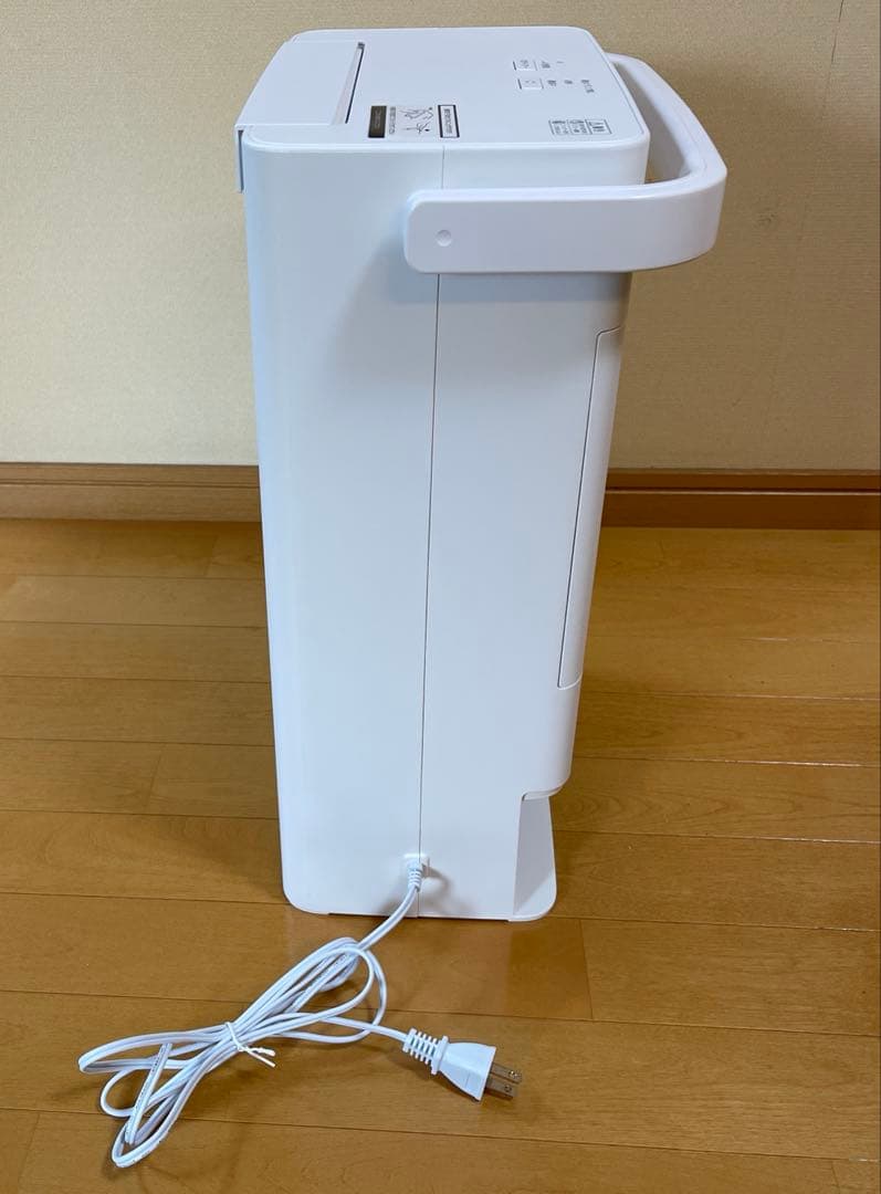 【2025年製】アイリスオーヤマ 衣類乾燥機 KIJD-P20