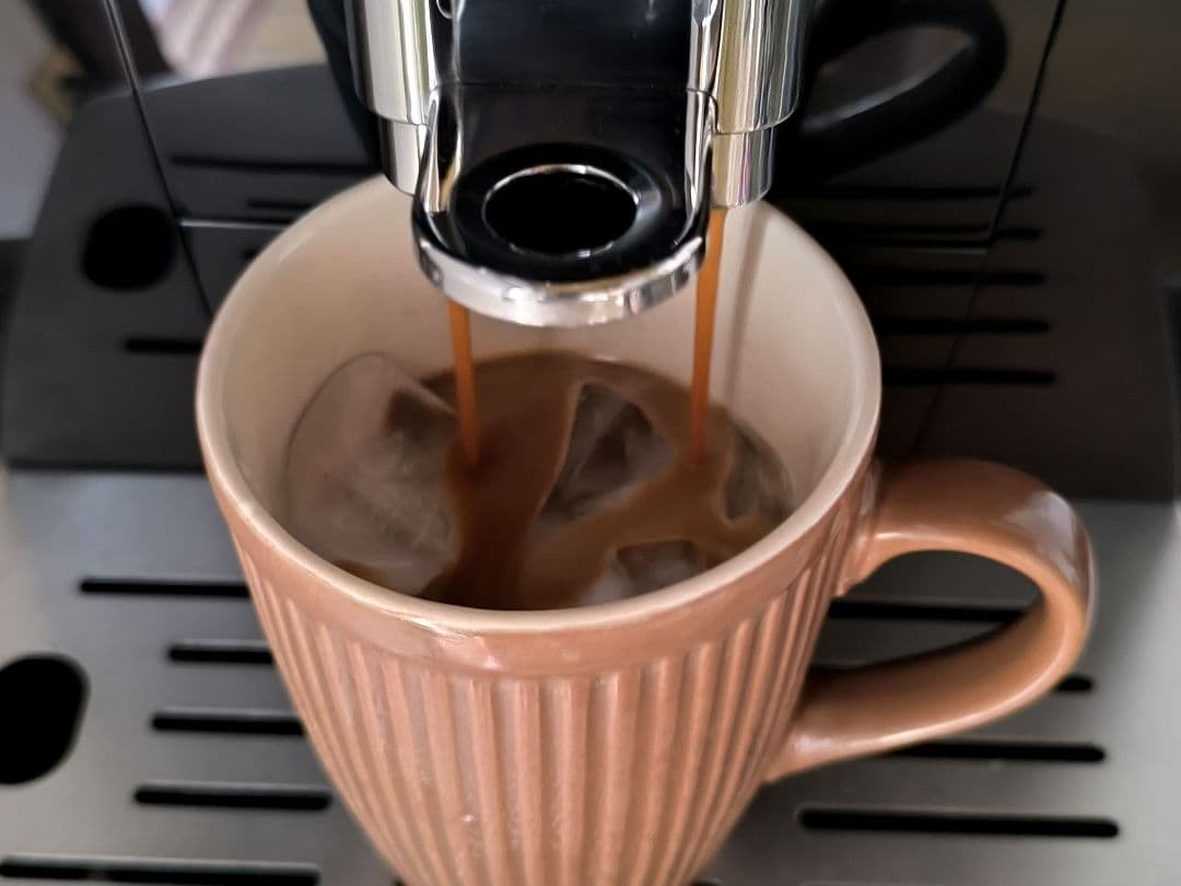 デロンギマグニフィカS コンパクト全自動コーヒーマシン ECAM23120B 4