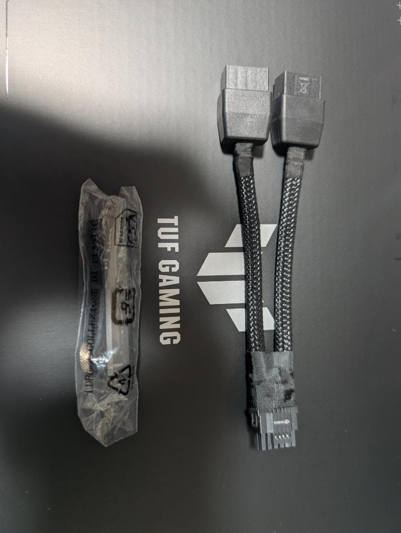 グラフィックボード・グラボ・ビデオカード ASUS GEFORCE RTX 4070 Ti SUPER 16GB