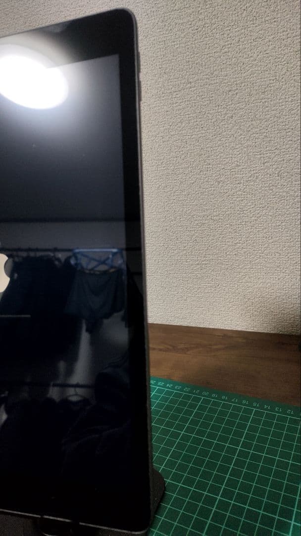 iPad 第7世代 Wi-Fiモデル 128GB スペースグレイ中古品