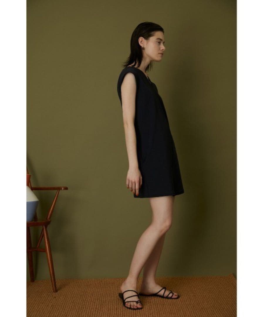 新品タグ付き RIM.ARK / V neck short all in one