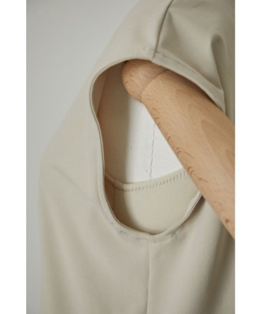 新品タグ付き RIM.ARK / V neck short all in one