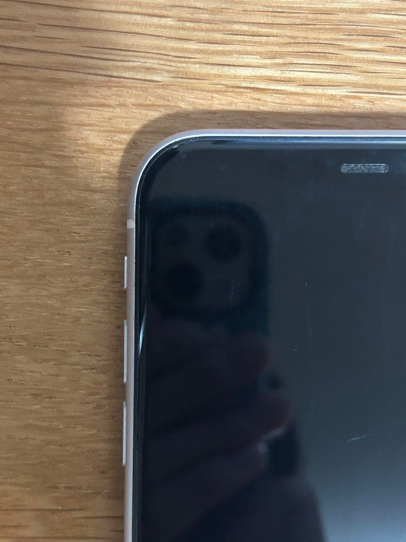 iPhone11 simロックあり