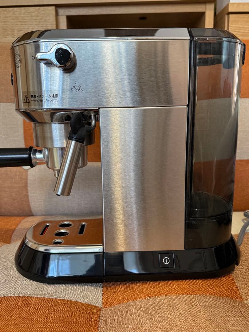 DeLonghiエスプレッソ・カプチーノメーカー EC680M 本体と付属品