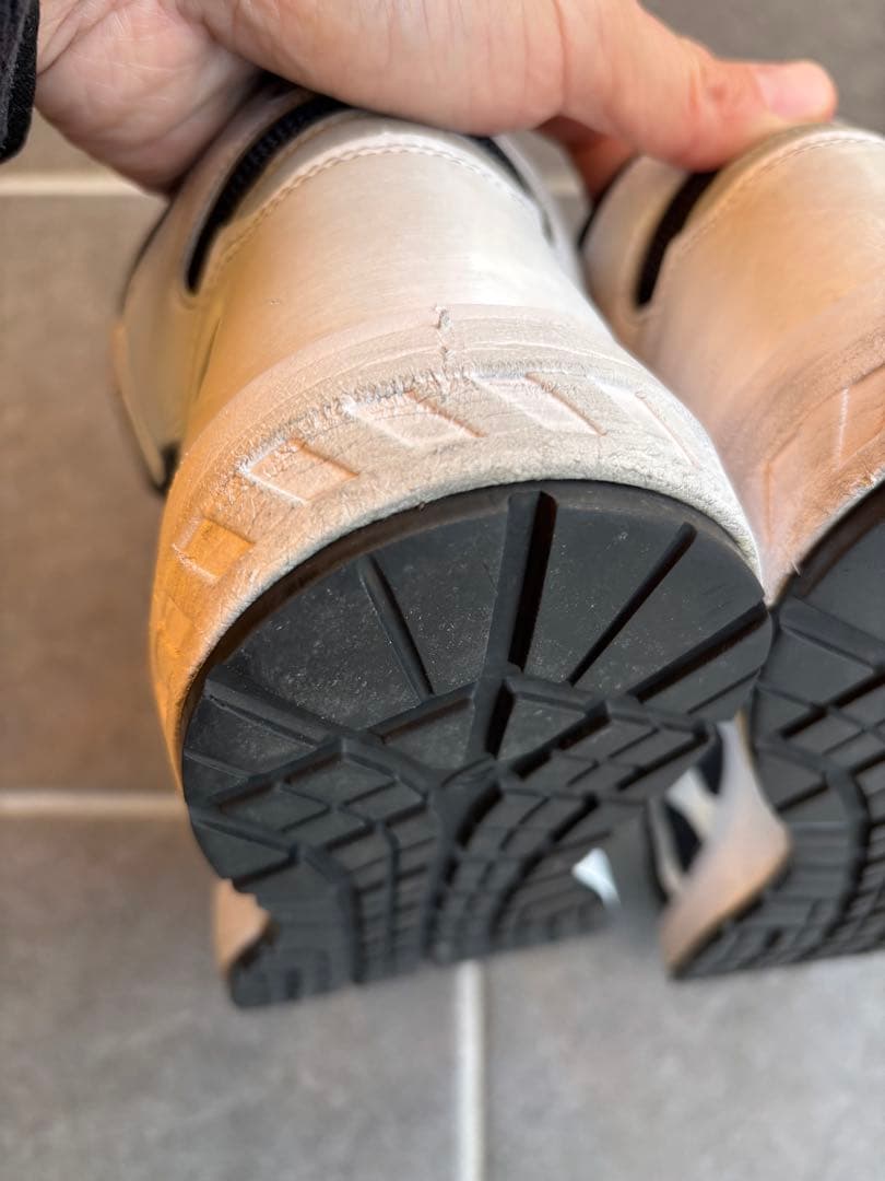 Asics BOAシステム安全靴 ブラック/ホワイト