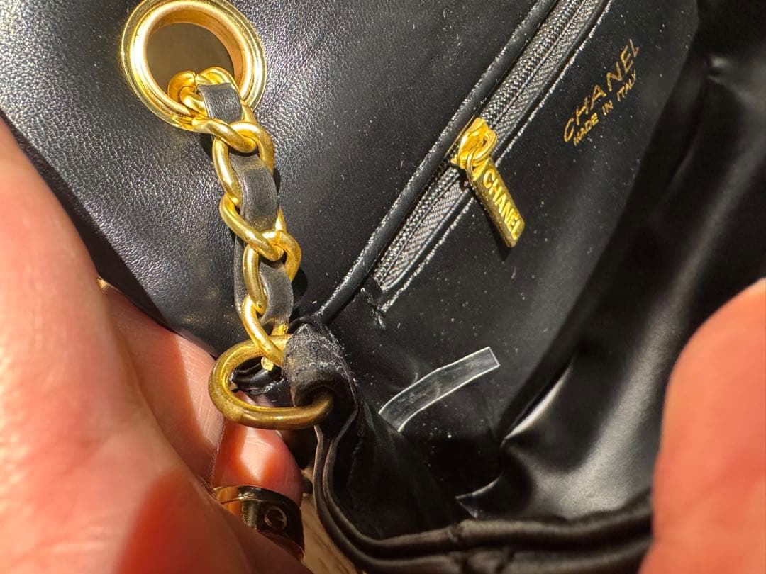 CHANEL ブラック キルティングチェーンバッグ　ノベルティ