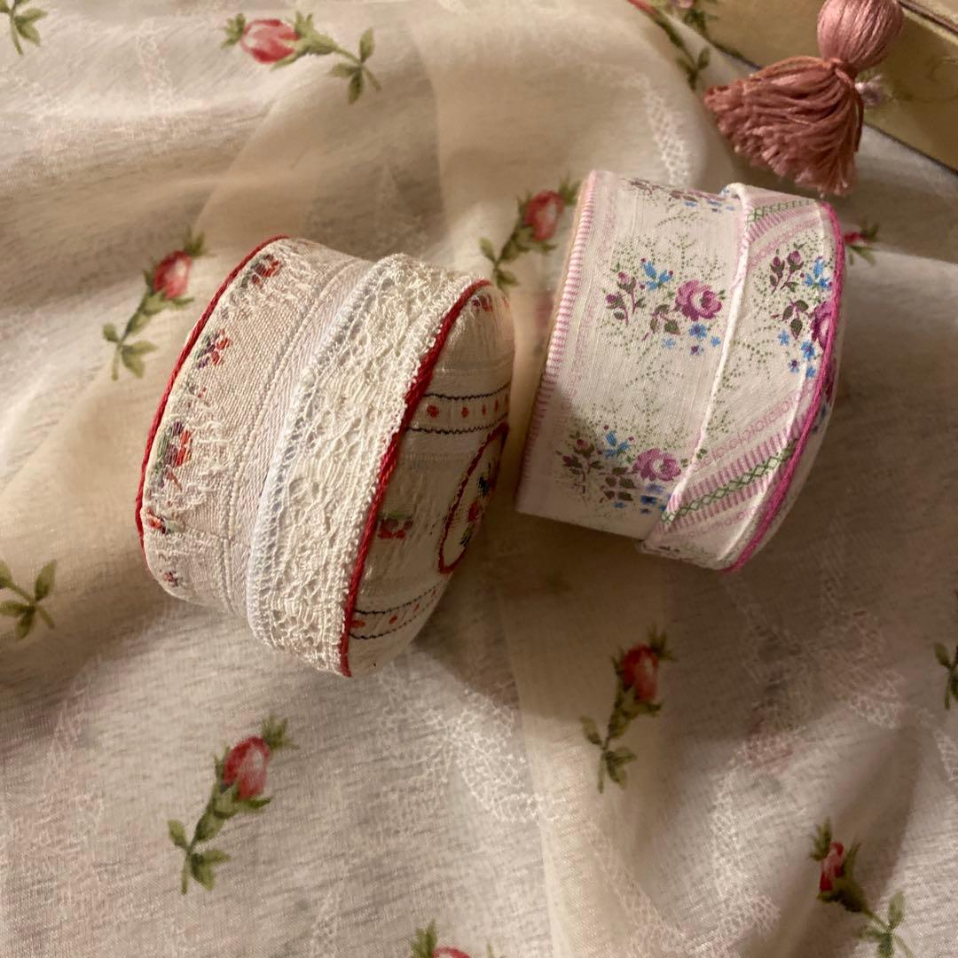 ご確認用です。 フランス刺繍生地のカルトナージュ＆円形カルトナージュ2点