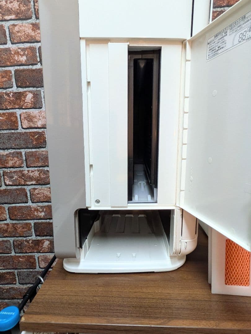 HITACHI 加湿空気清浄機クリエア EP-NVG90-W 2022年製！