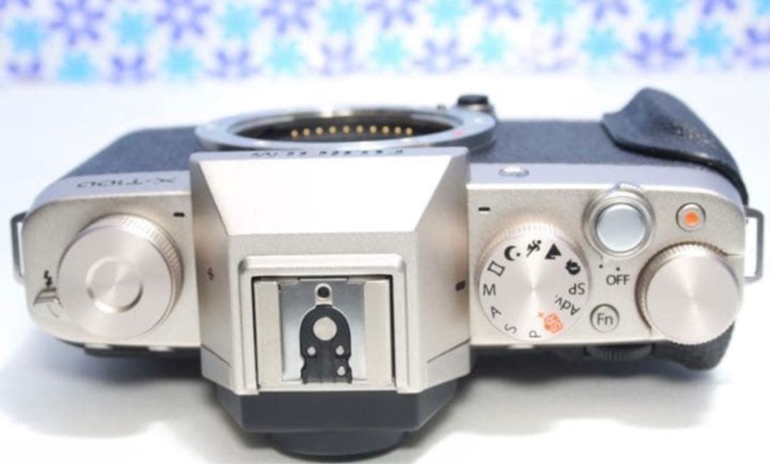 Wi-Fi&Bluetooth搭載　FUJIFILM X-T100 超高画