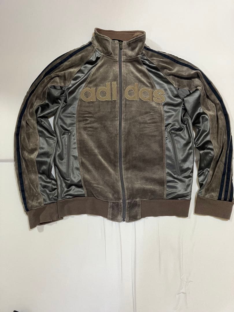 あのん Y2K adidas ベロア トラックジャケット セットアップ