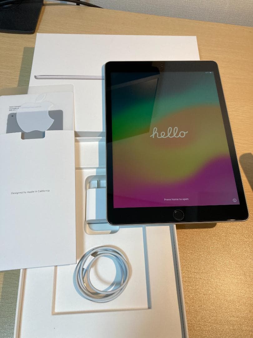 iPad本体 + Apple Pencil + 専用キーボード