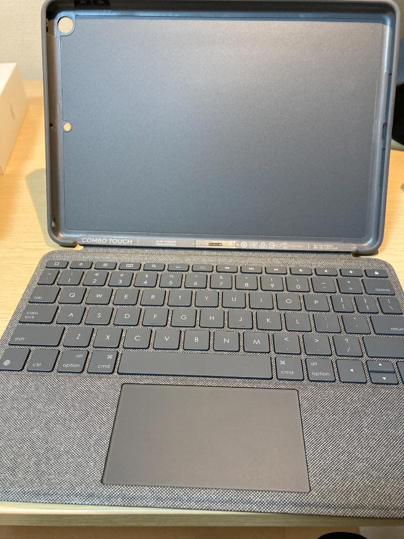 iPad本体 + Apple Pencil + 専用キーボード