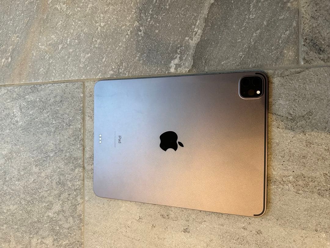 iPad pro11インチ　第2世代　マジックキーボードセット