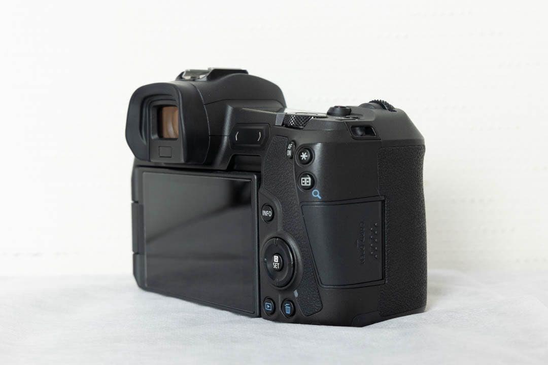 メーカー点検済 Canon EOS R ボディ