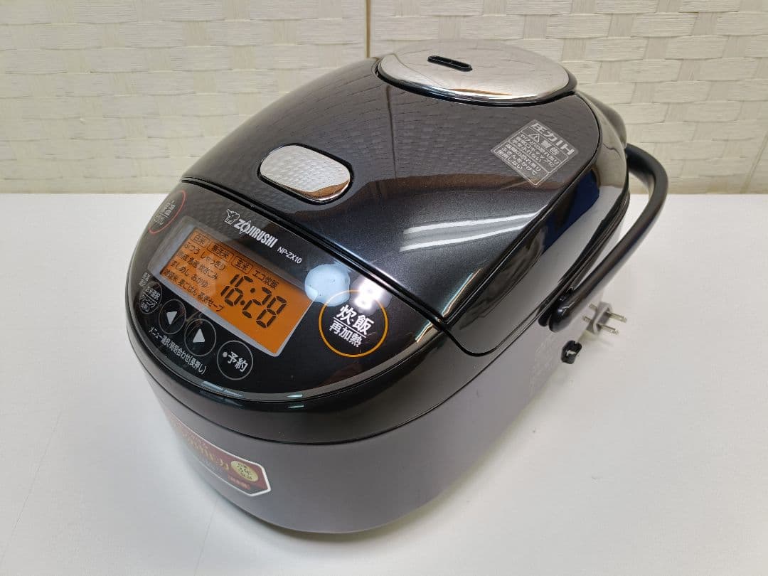 象印 圧力IH炊飯ジャー 極め炊き 5.5合 NP-ZX10 23年製