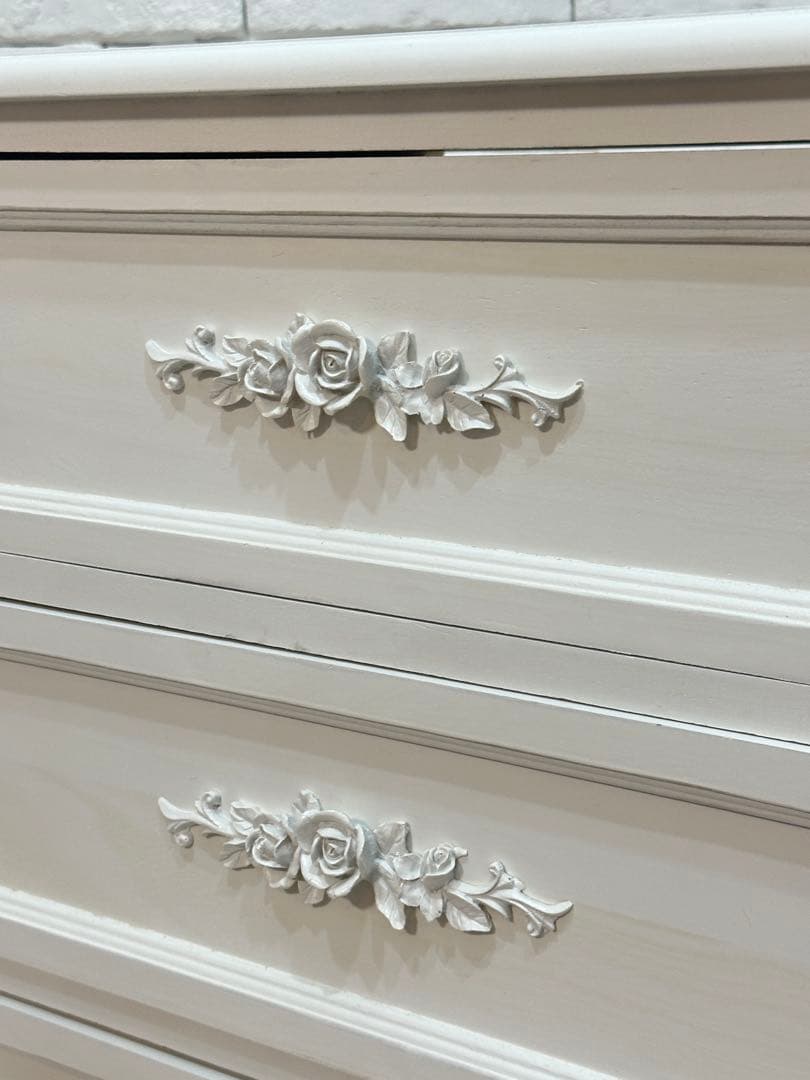 ①【よっしー　】2500円送料こみシャビーシック　アンティーク　チェスト