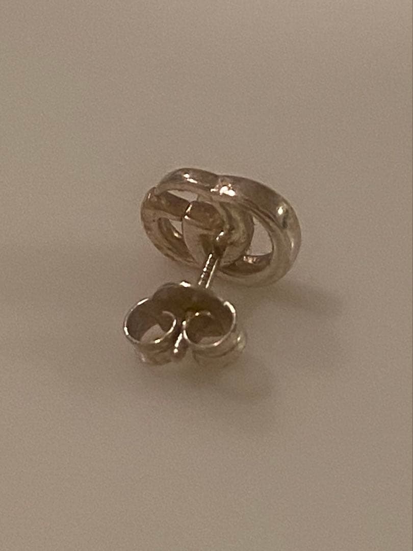 GUCCI ダブルGロゴ シルバー ピアス(片耳用)