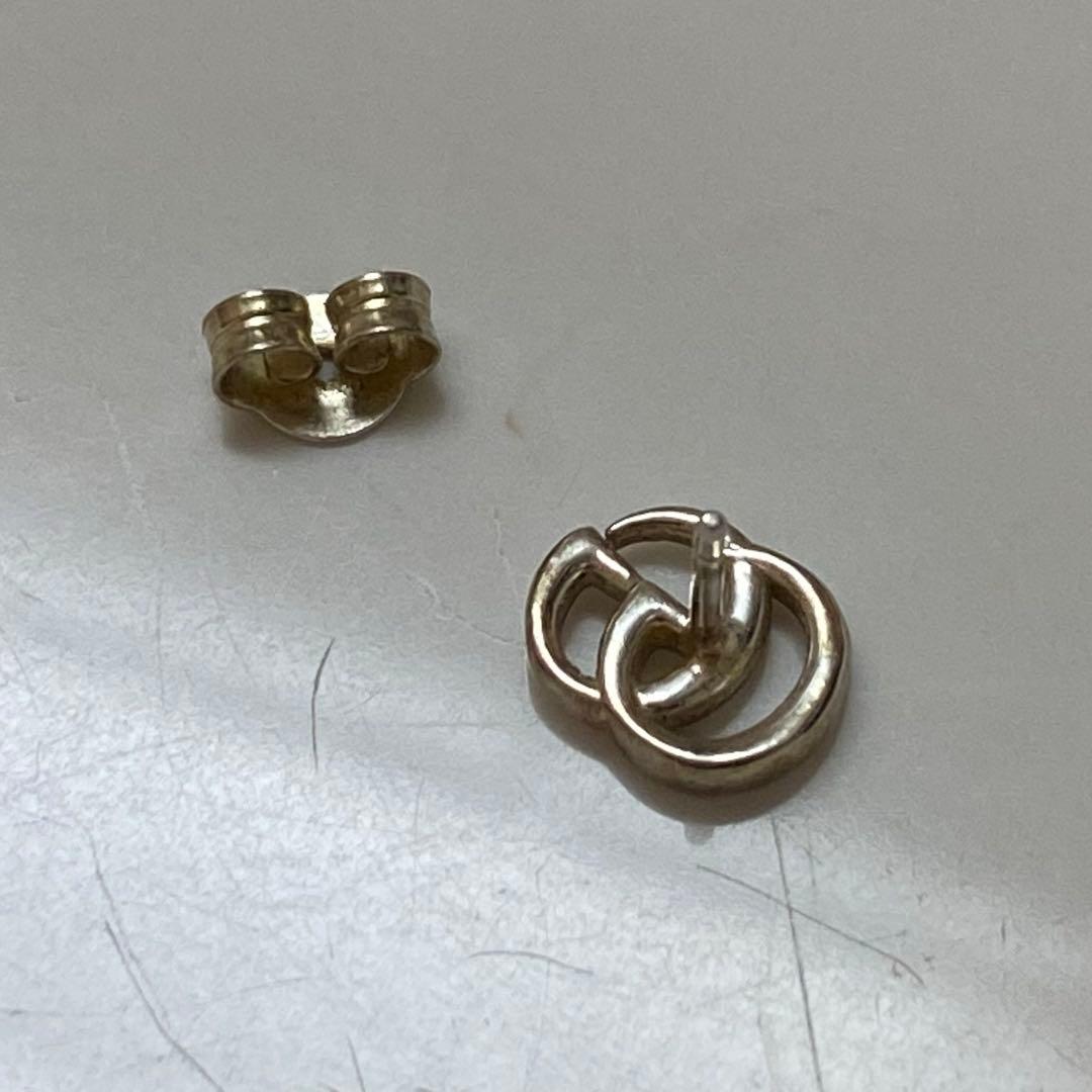 GUCCI ダブルGロゴ シルバー ピアス(片耳用)