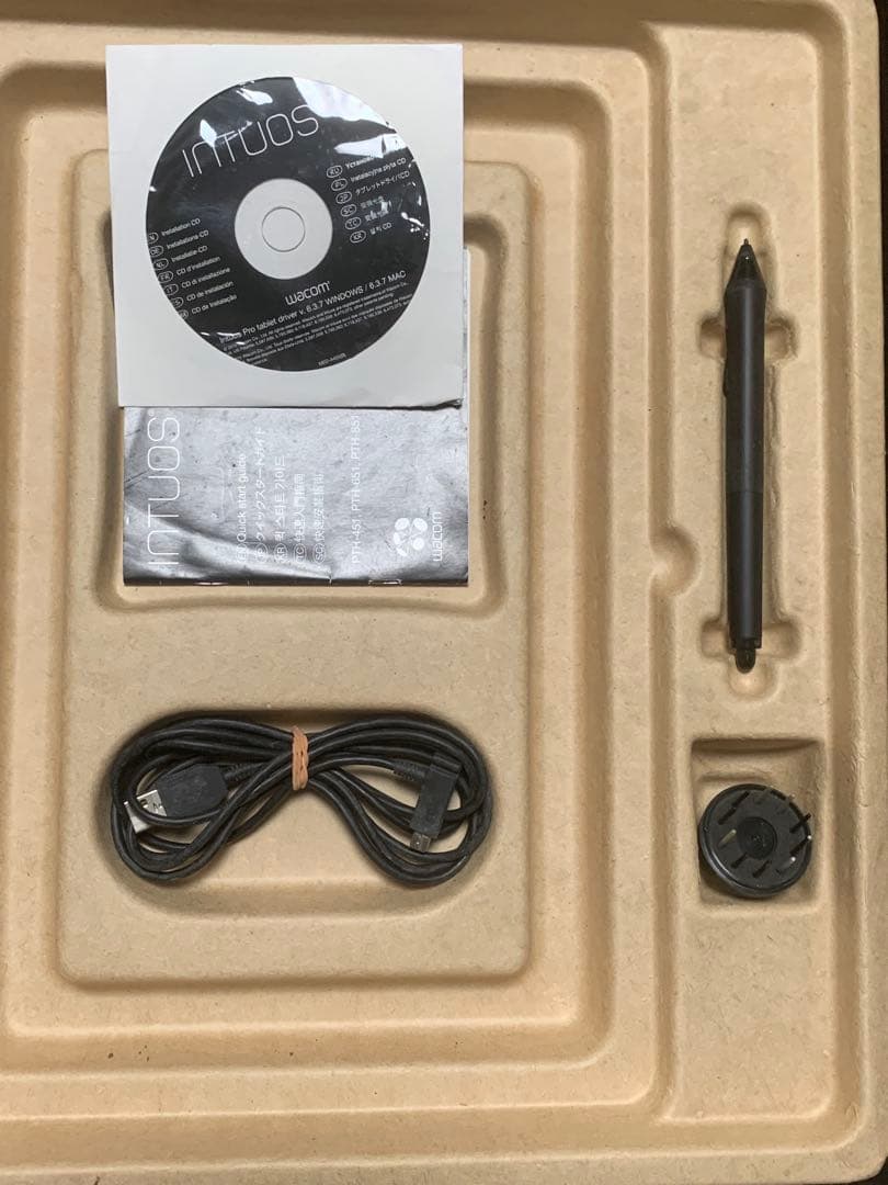 ワコム ペンタブレット intuos Pro Mサイズ PTH-651/K1