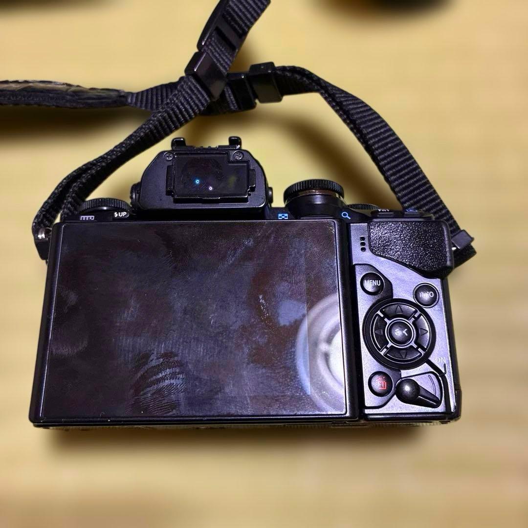 デジタルカメラ OLYMPUS OM-D E-M10 OLYMPUS 40-150mm