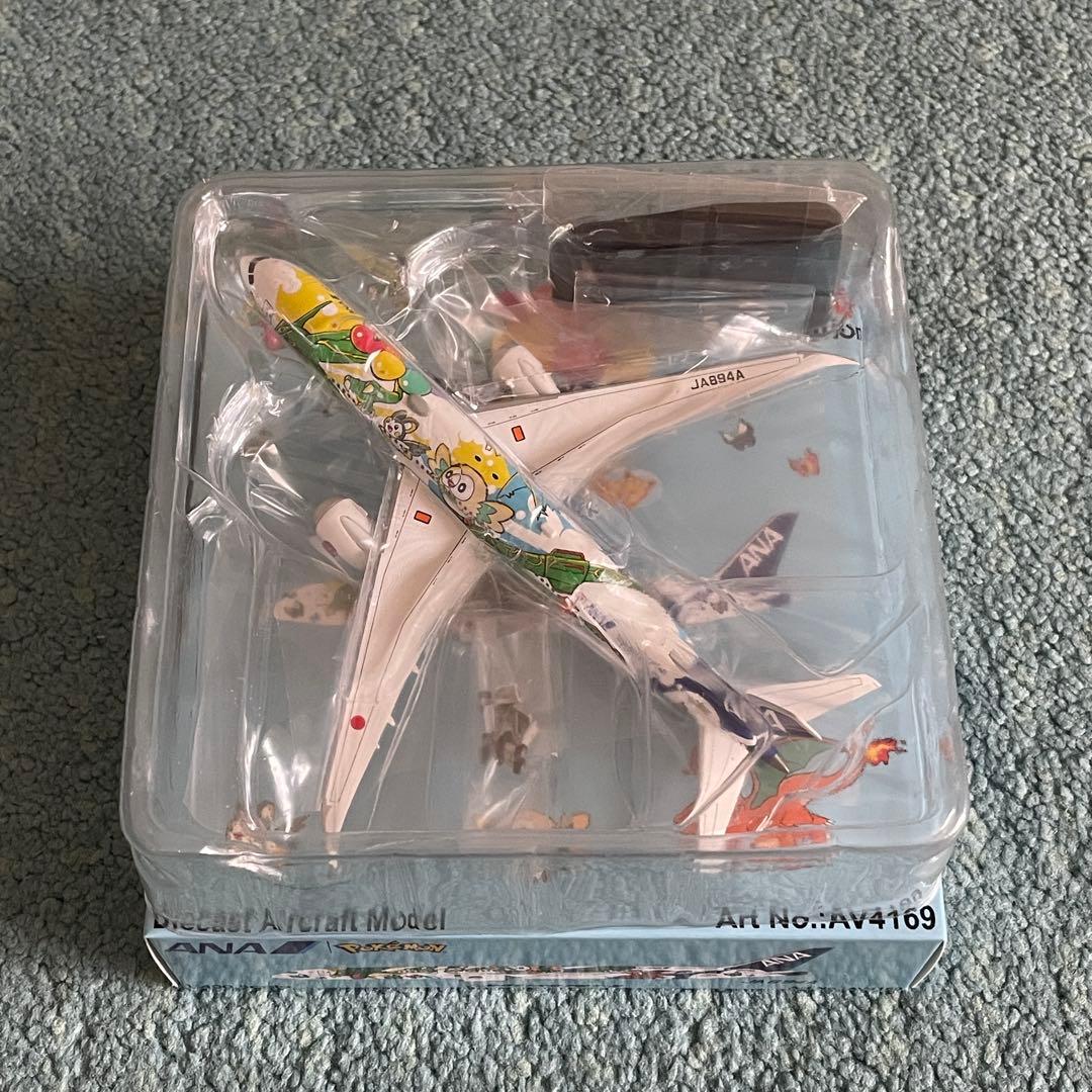 ANA 787-9 全日空 ピカチュウジェット av スタンド付き