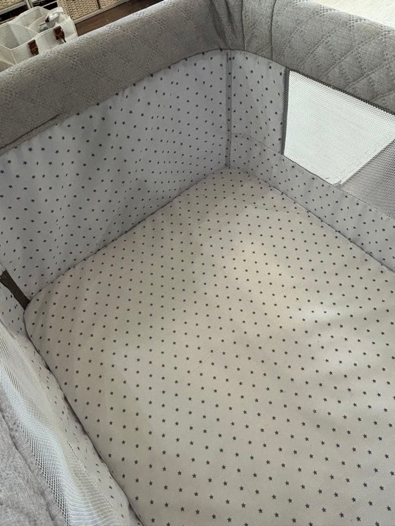 Kino Linpo ベビーベッド　カーキ