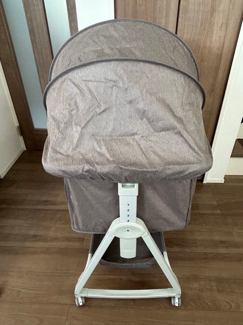 Kino Linpo ベビーベッド　カーキ