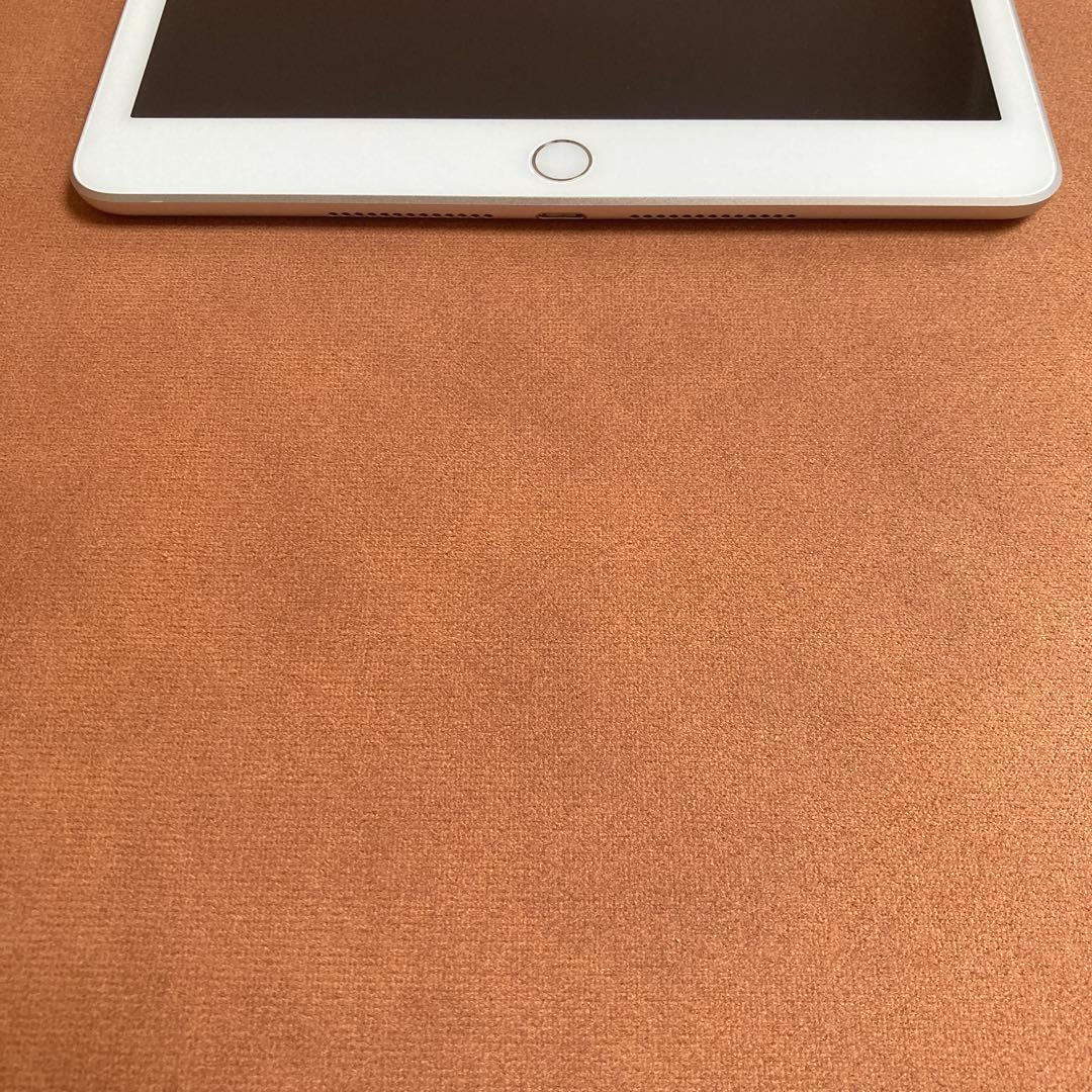 567 外観美品☆電池最良好☆iPad7 第7世代 128GB SIMフリー☆