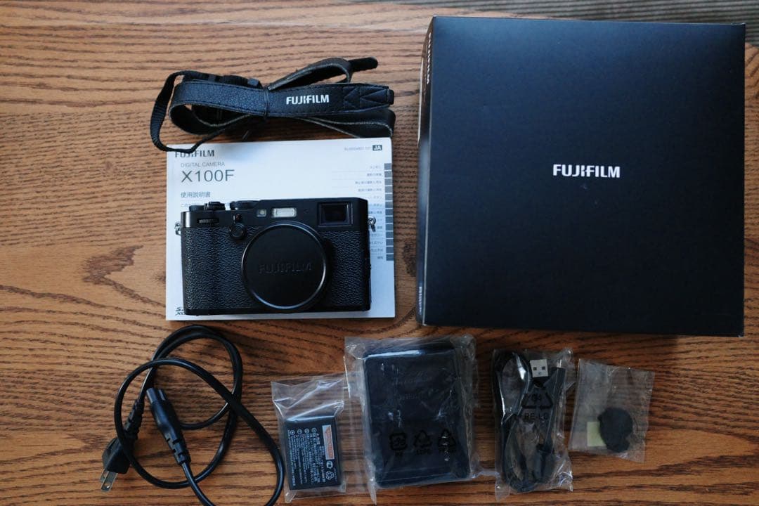 FUJIFILM X100F ブラック 美品