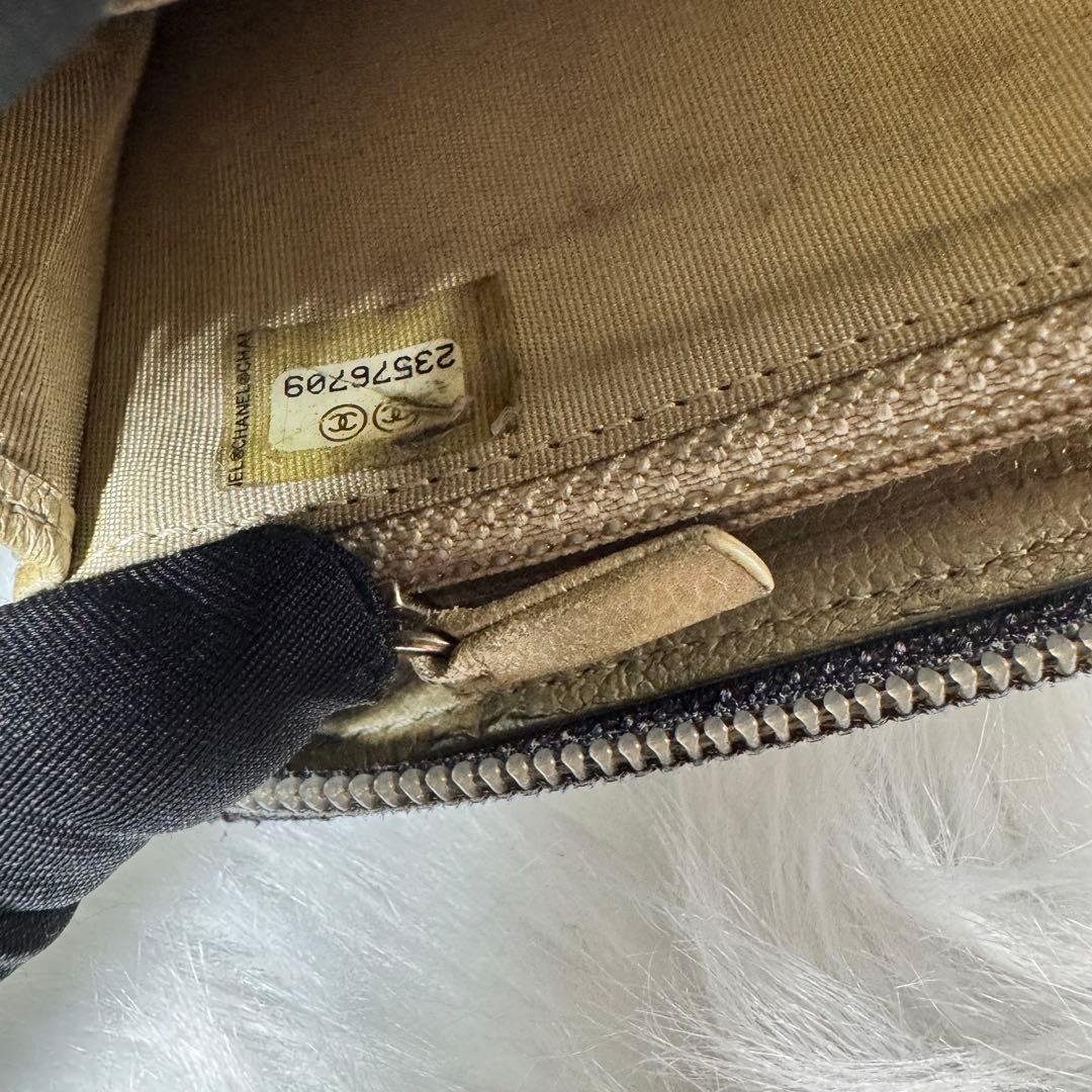 CHANEL シャネル　ボーイシャネル　マトラッセ　財布　ケース　レザー