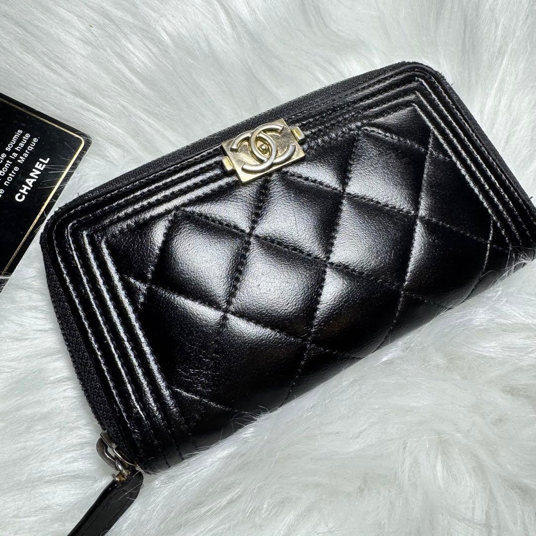 CHANEL シャネル　ボーイシャネル　マトラッセ　財布　ケース　レザー