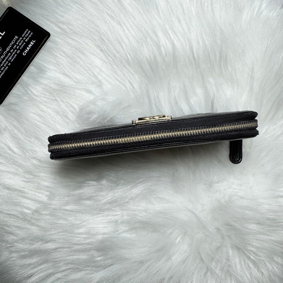 CHANEL シャネル　ボーイシャネル　マトラッセ　財布　ケース　レザー