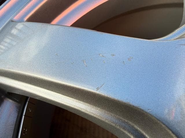 ライズ ロッキー ハイブリッド スタッドレスセット 195/65R16 バリ山!