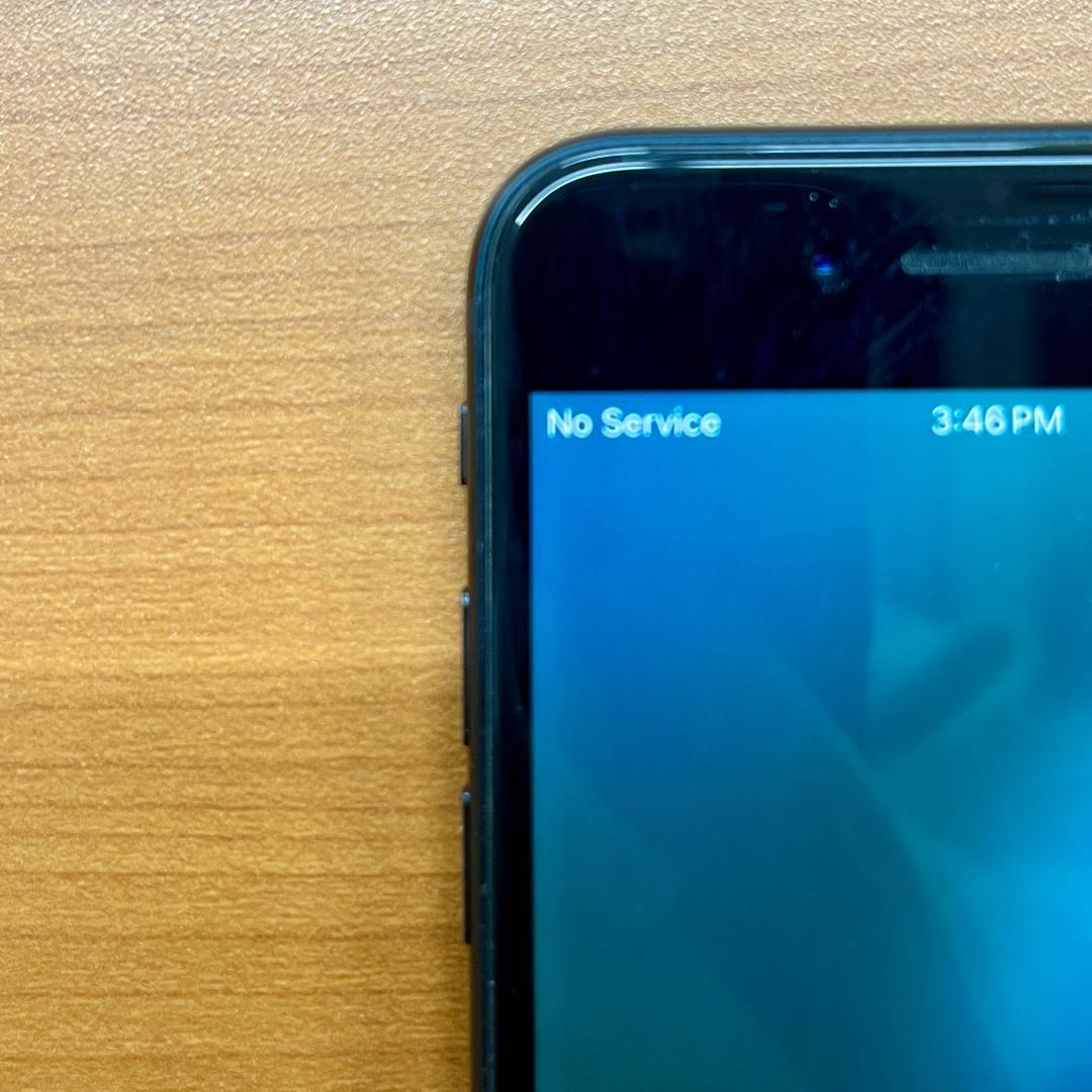 D*i様 動作確認済み iPhone SE 第3世代 64GB ID3v9x