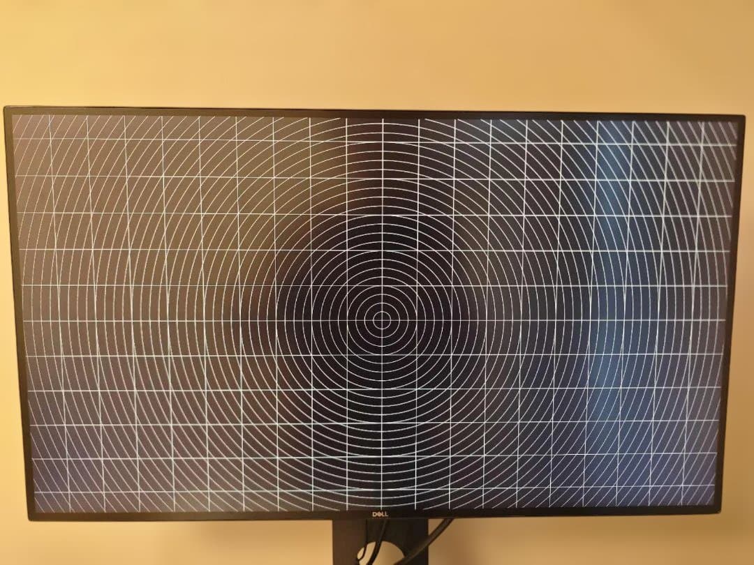 Dell 4Kモニター 27インチ U2718QM